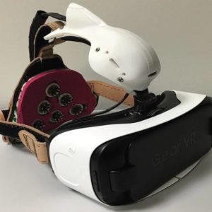 Primeiro Protótipo Do óculos, Que Utiliza A Tecnologia De Realidade Virtual, O Samsung VR. (nGoggle/)
